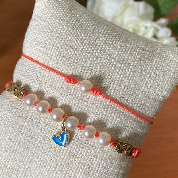 Handmade Jewelry - Elegant Pearl‎ and Blue Heart Bracelet Set